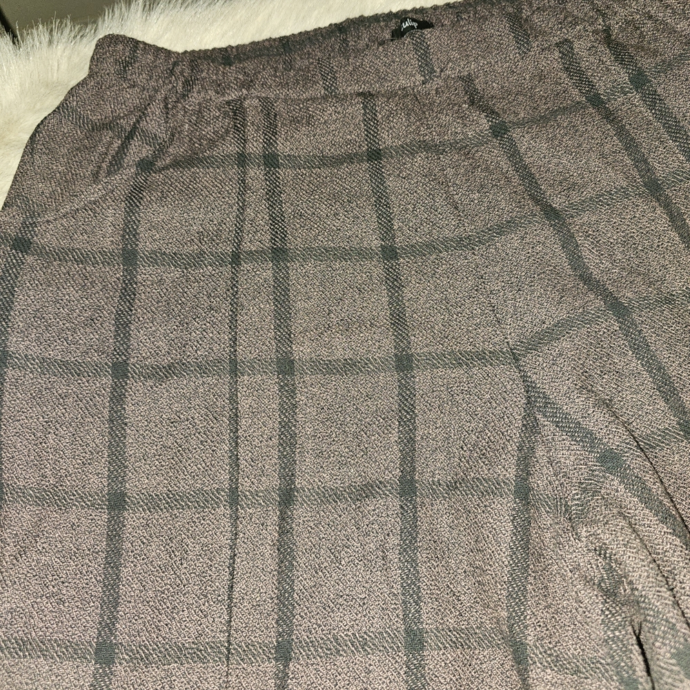 Chic Plaid Trousers